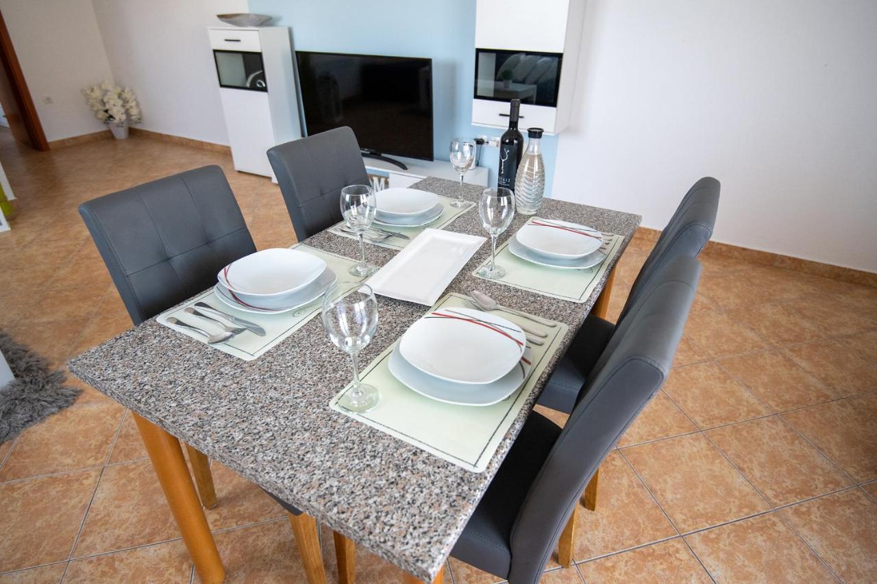 Apartments Mamut Trogir Eksteriør bilde